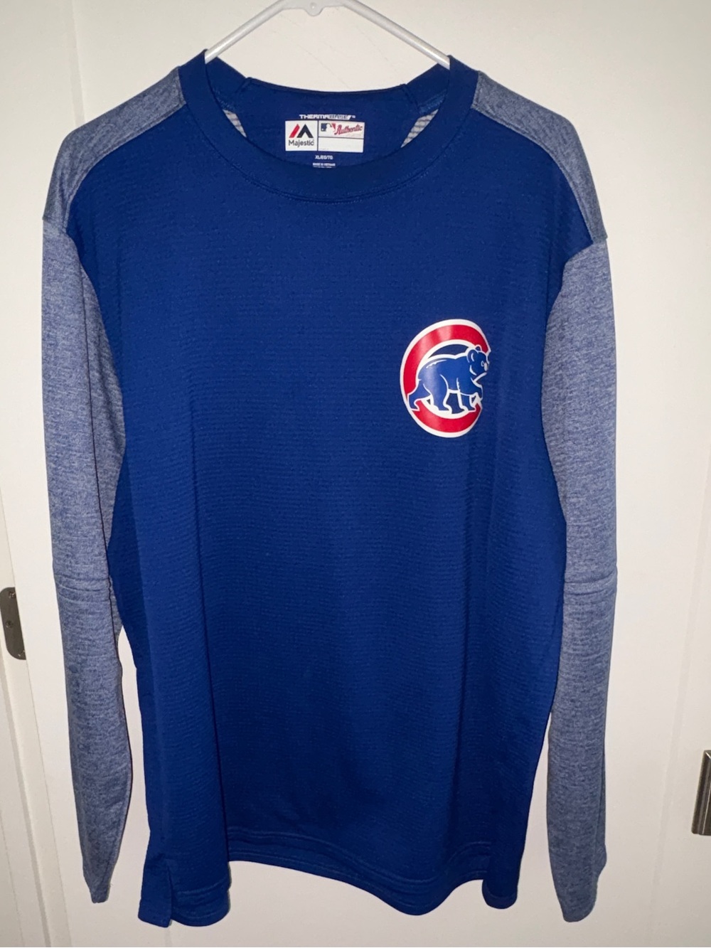 NWOT Majestic Thermabase Chicago Cubs pullover men's XL